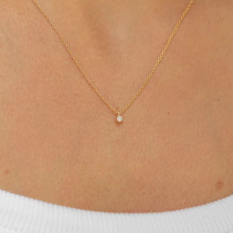 lab grown diamant hängen med halskedja i 925 carat förgyllt silver 0,062 ct
