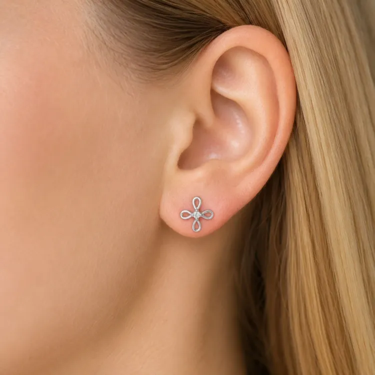 blommor örhängen i rhodinerat silver med lab grown diamant 
