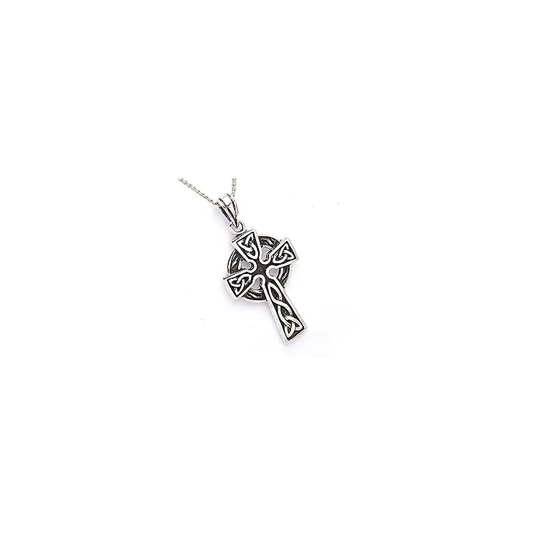 Kors hängen i oxiderat sterlingsilver