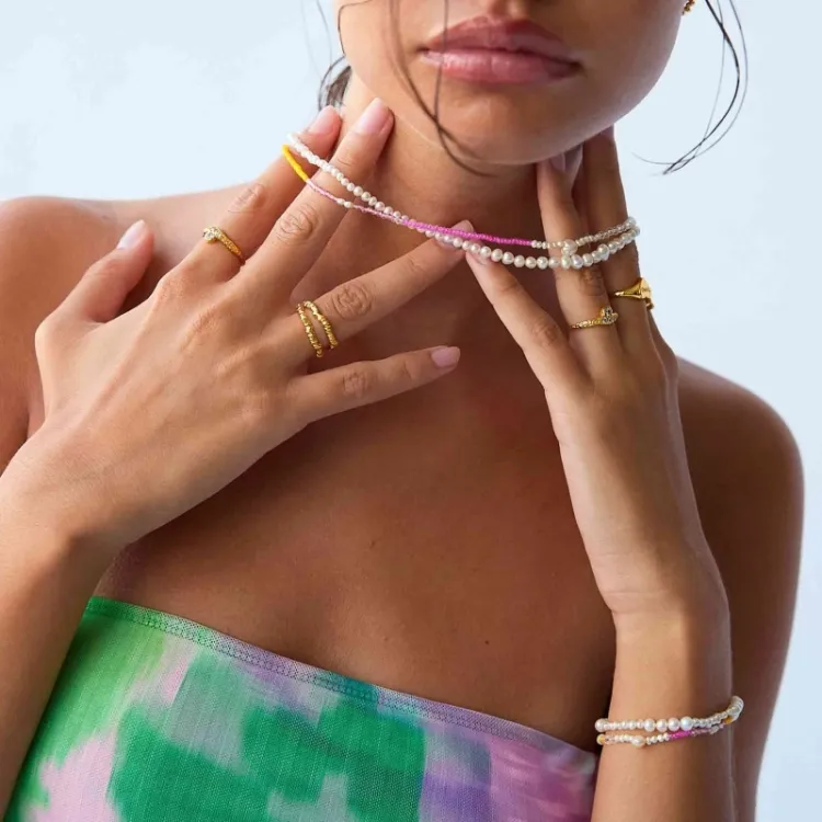 Hultquist Pink Rainbow halsband i förgyllt silver