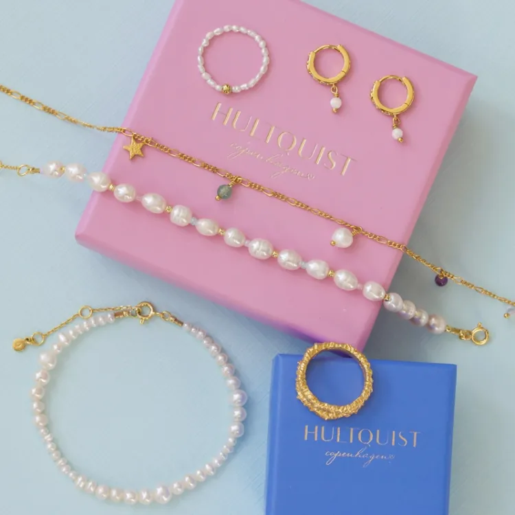 Hultquist Pastel pearl pärla armband i förgyllt silver