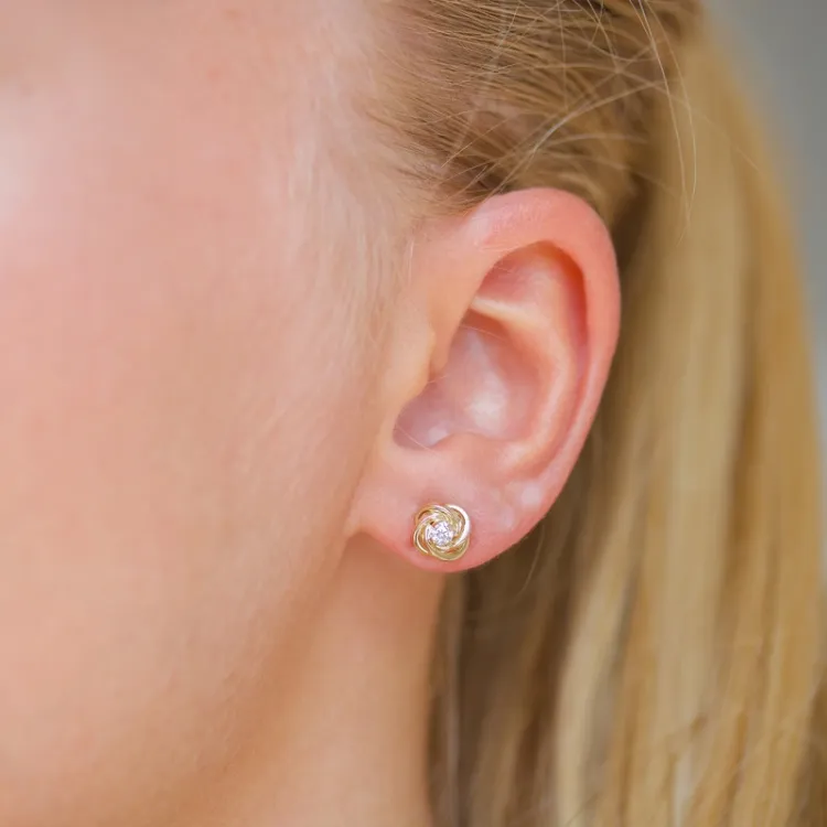 7,5-8 mm örhängen i 9 karat guld med zirkon - Gold Collection