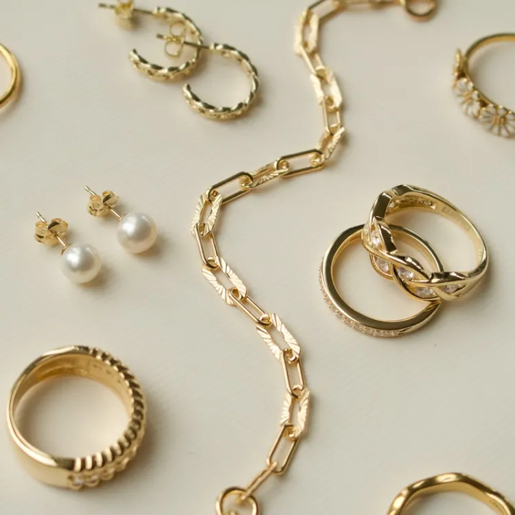 6 mm pärla örhängen i 9 karat guld - Gold Collection