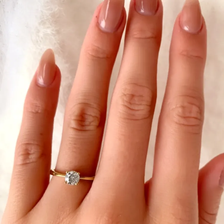 zirkon solitärring i 9 karat guld - Gold Collection
