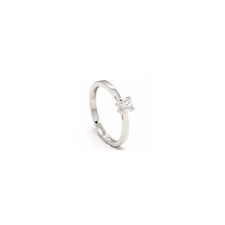 Vit zirkon solitärring i 9 karat vitguld