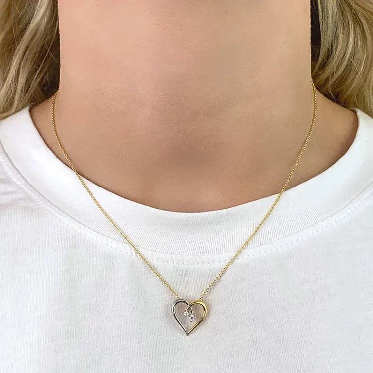 hjärta zirkon hängen i 9 karat guld med rhodium