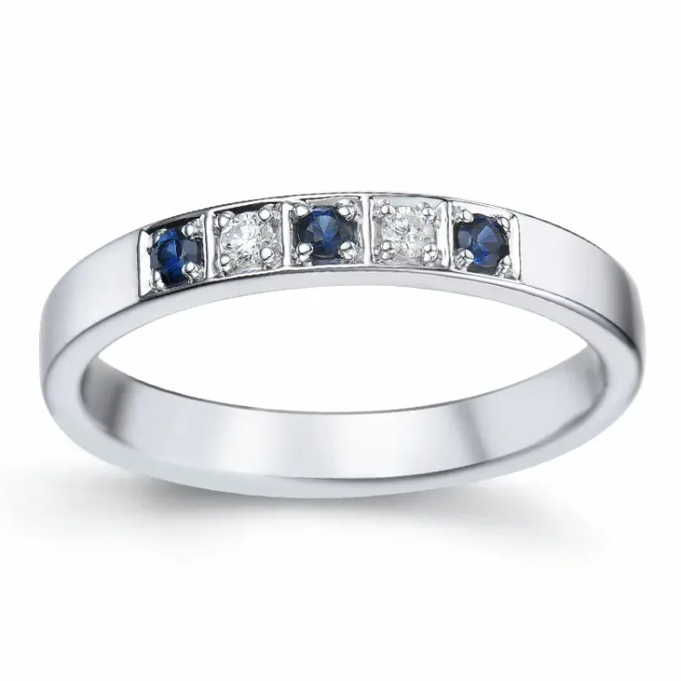 safir alliancring i 14 karat vitguld 0,06 ct 0,15 ct