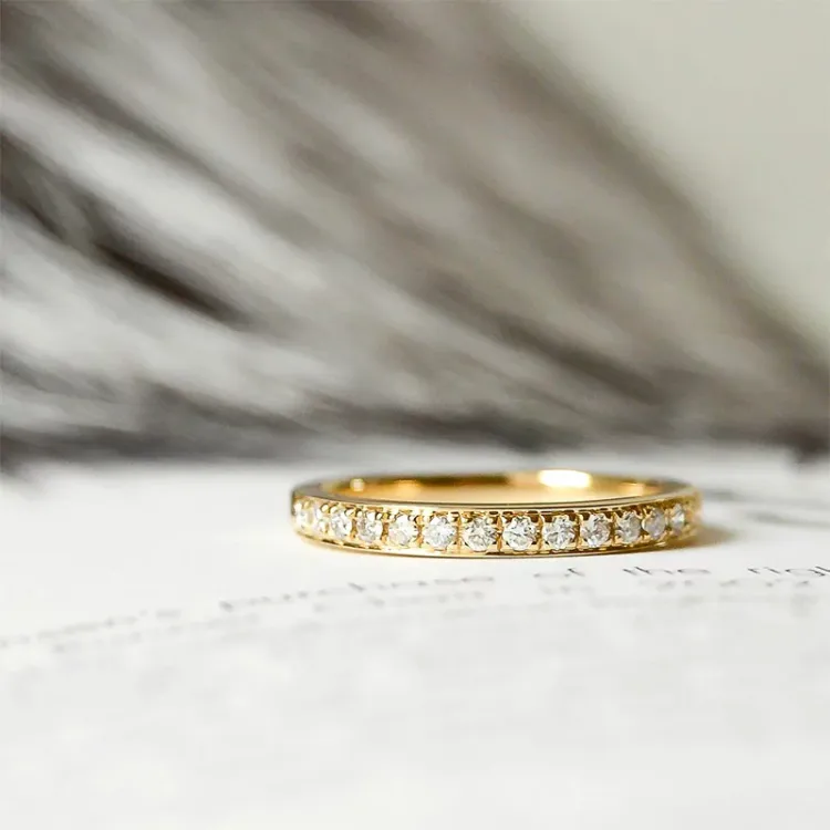 Diamantring i 14  karat guld 0,26 ct