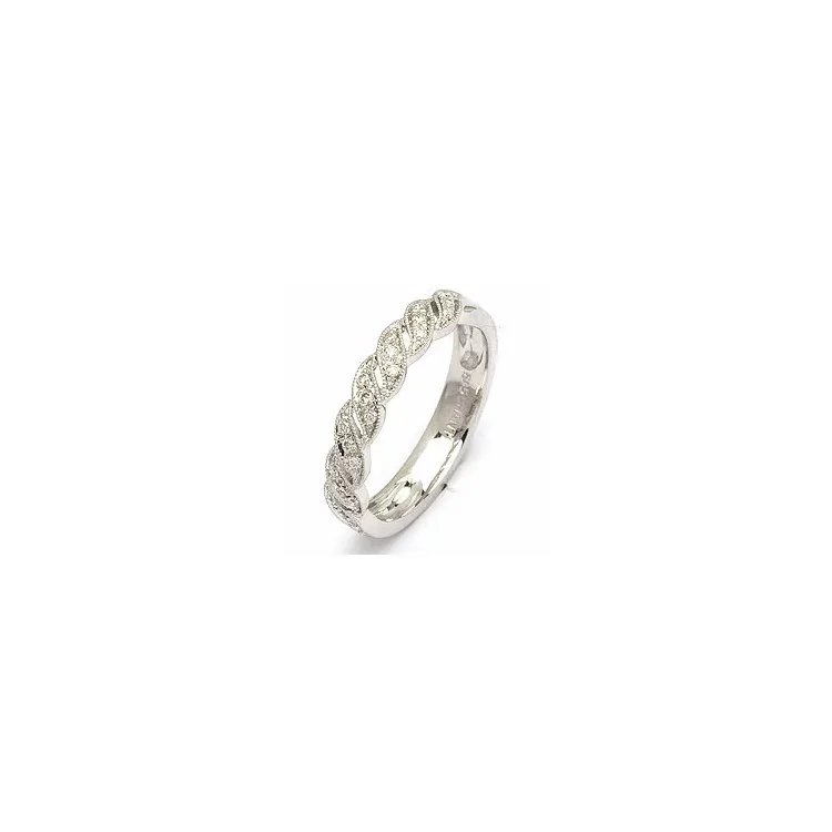Diamantring i 14  karat vitguld 0,13 ct