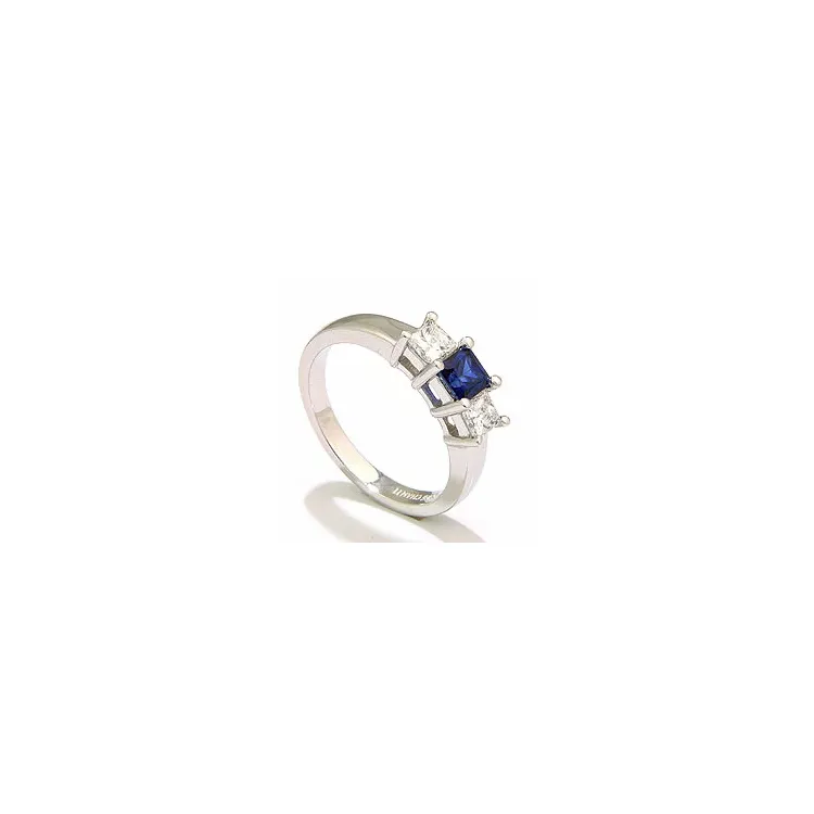 fyrkantigt safir ring i 14  karat vitguld 0,52 ct 0,36 ct