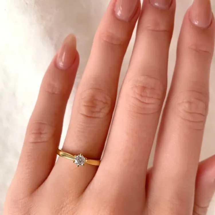solitärring i 9 karat guld - Gold Collection