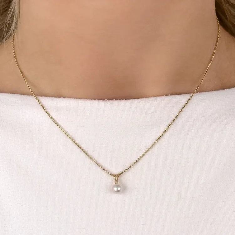 pärla diamantberlocker i 14  carat guld 0,01 ct