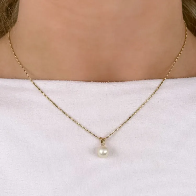 pärla hängen i 14  carat guld 0,02 ct