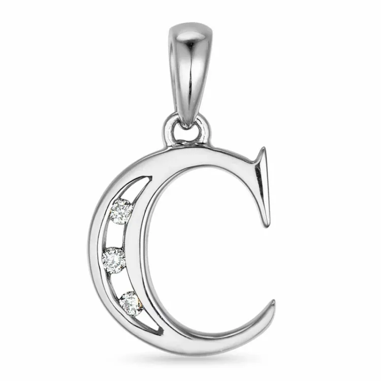 bokstav c hängen i 14 carat vitguld 0,03 ct