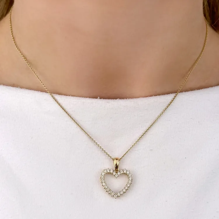 hjärta hängen i 14 carat guld 0,46 ct