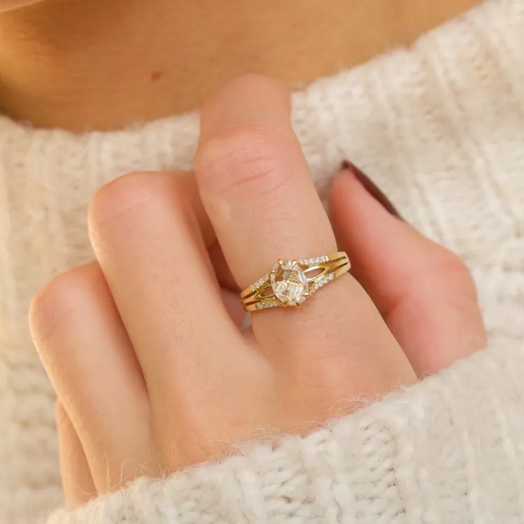 kvarts diamantring i 14  karat guld 0,90 ct 0,12 ct