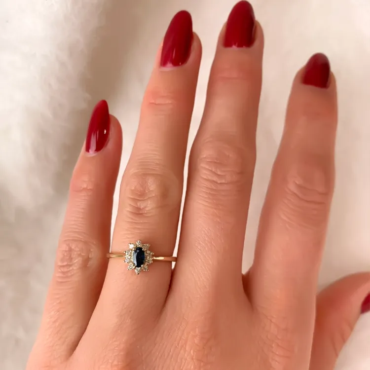 safir rosettring i 14  karat guld 0,11 ct 0,35 ct