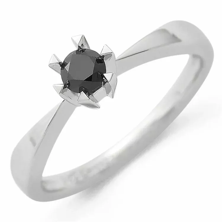 0,20 ct sort solitärring i 14  karat vitguld 0,21 ct