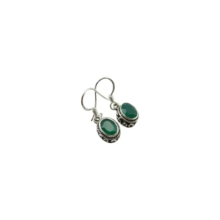 Ovala gröna onyxer örhängen i oxiderat sterlingsilver