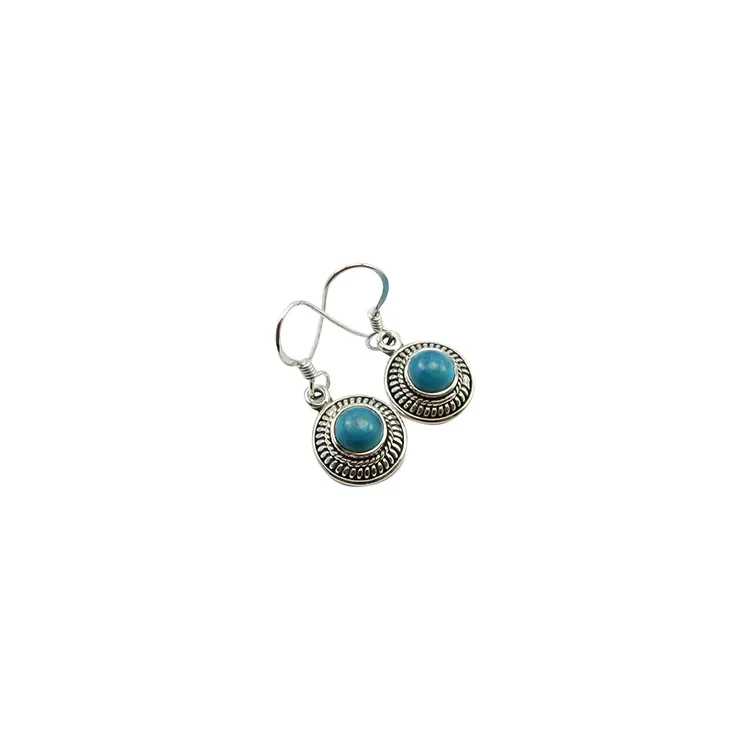 blå örhängen i oxiderat sterlingsilver