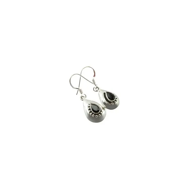 Droppe onyxer örhängen i oxiderat sterlingsilver