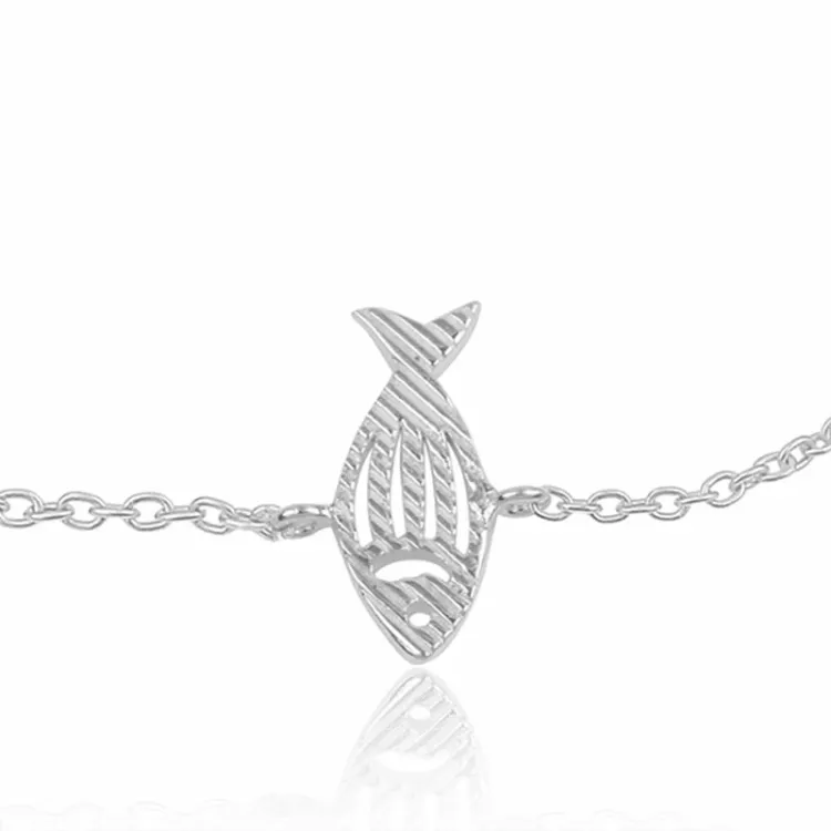 fisk armband i silver med hängen i silver