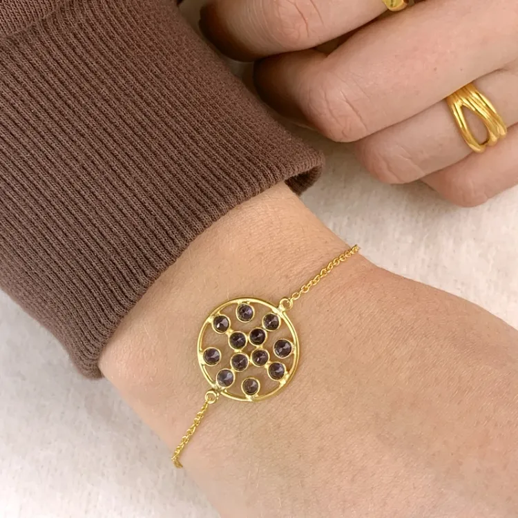 rund armband i förgyllt silver med hängen i förgyllt silver - Loom Stones