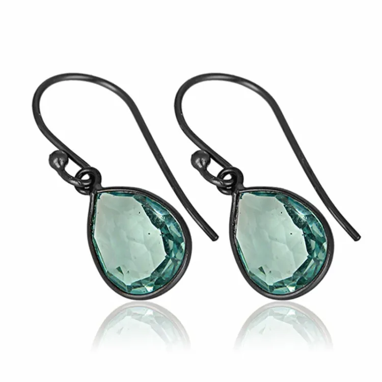 långa örhängen i rhodinerat silver - Loom Stones