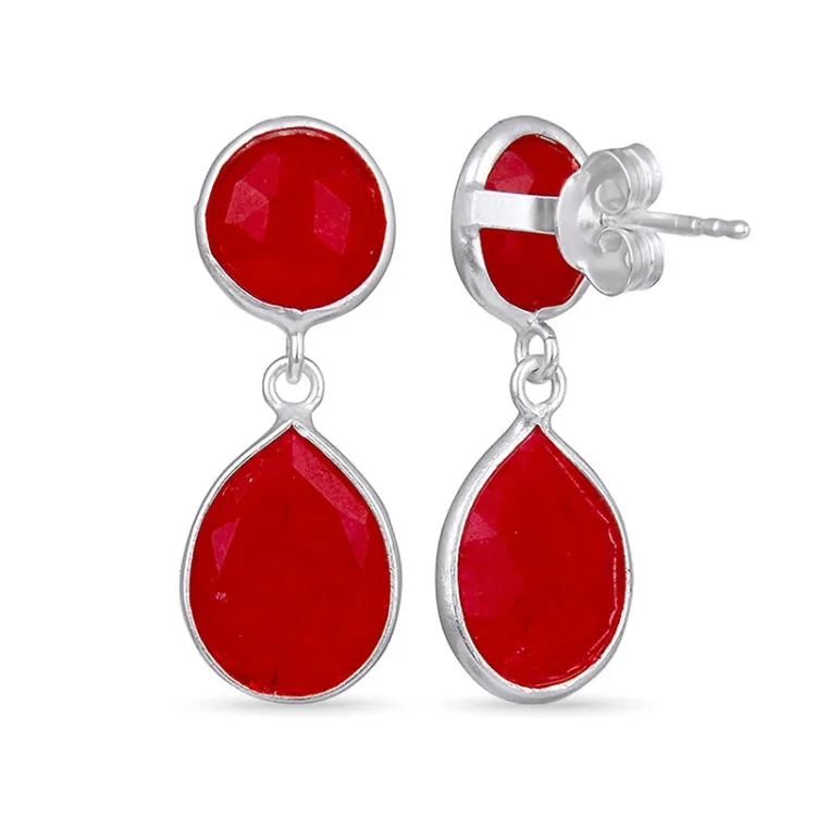 långa röda örhängen i silver - Loom Stones