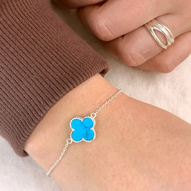 fyrklöver armband i silver med hängen i silver - Loom Stones