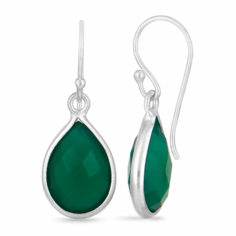 droppe onyx örhängen i silver - Loom Stones