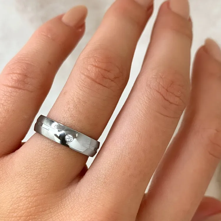 ring i rhodinerat silver
