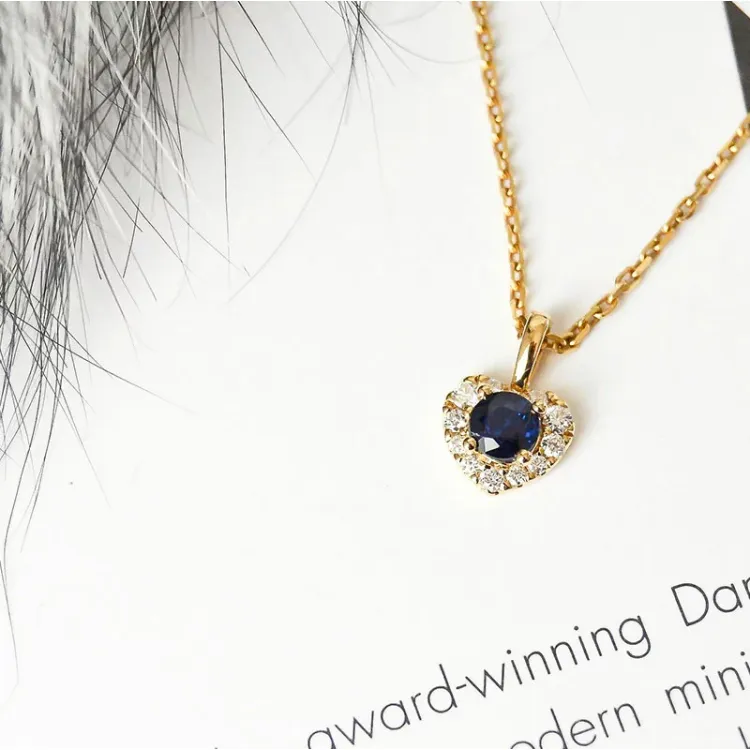 hjärta blå safir hängen i 14 carat guld 0,159 ct 0,45 ct