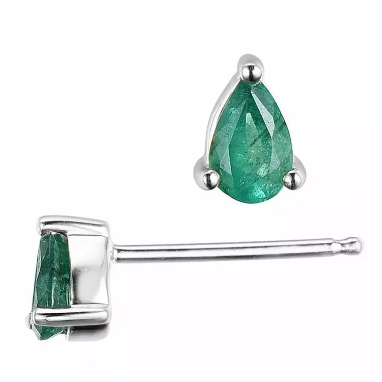 2 x 0,21 ct smycke smaragd örhängestift i 14 karat vitguld med smaragd