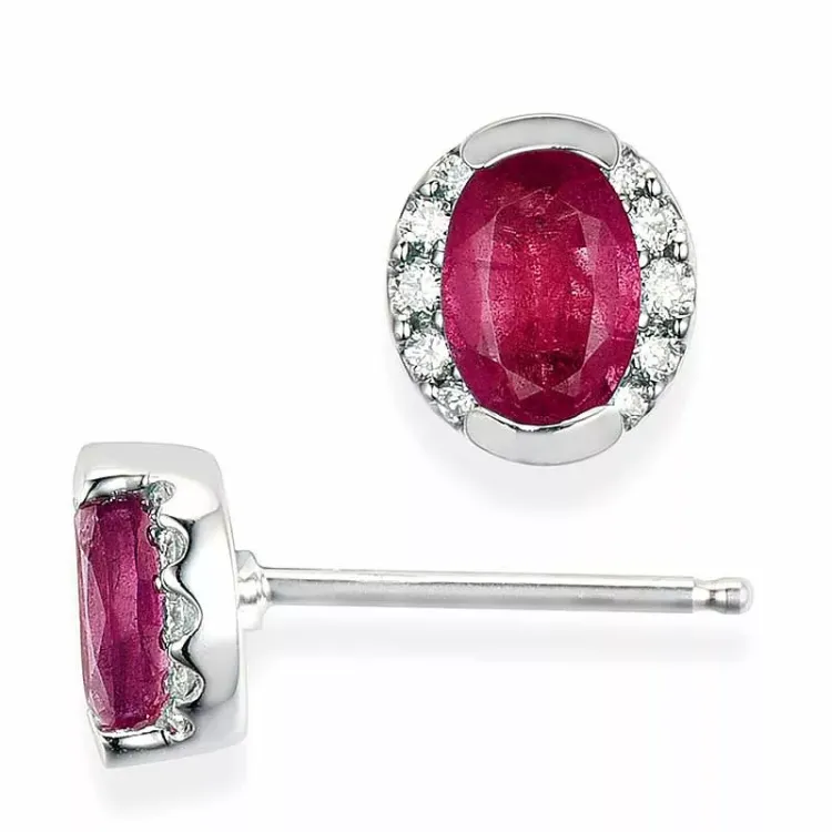 ovala rubin örhängestift i 14 karat vitguld med diamant och rubin