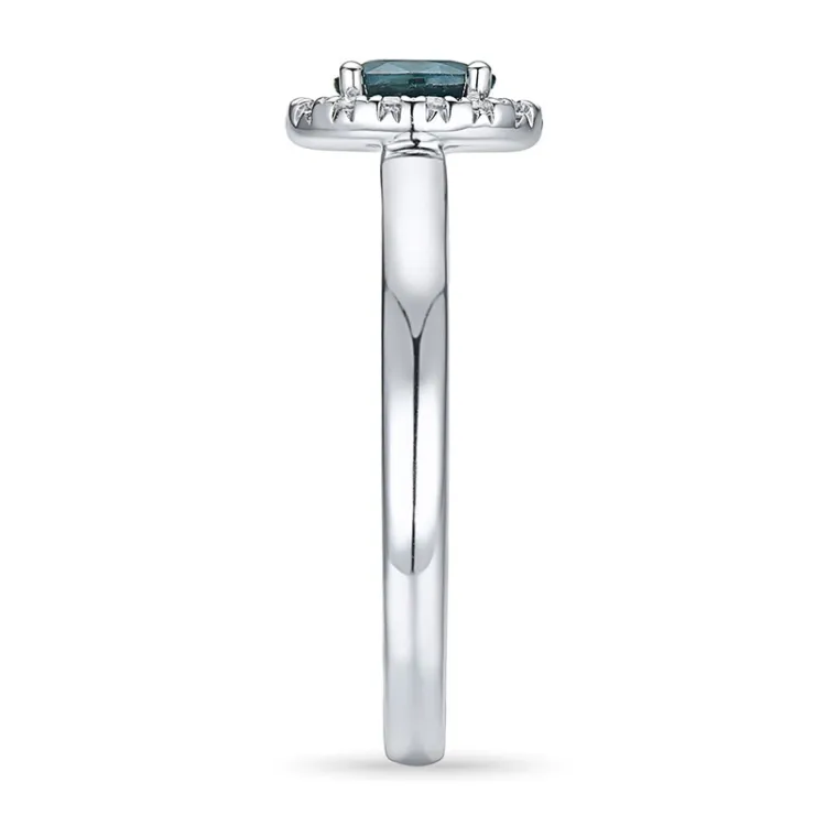 Safir rosettring i 14 karat vitguld 0,12 ct 0,65 ct