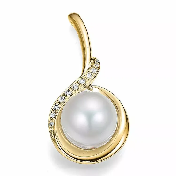runt vit pärla hängen i 14  carat guld 0,07 ct