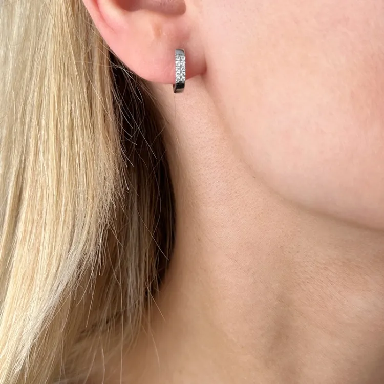 12 mm diamant creol i 14 karat vitguld med diamanter 