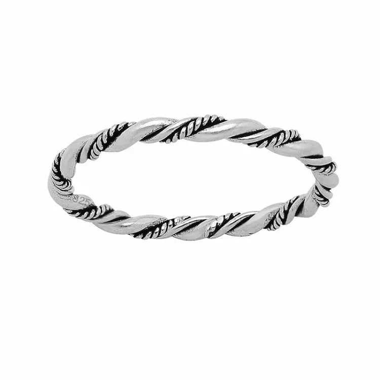 Flätat ring i silver