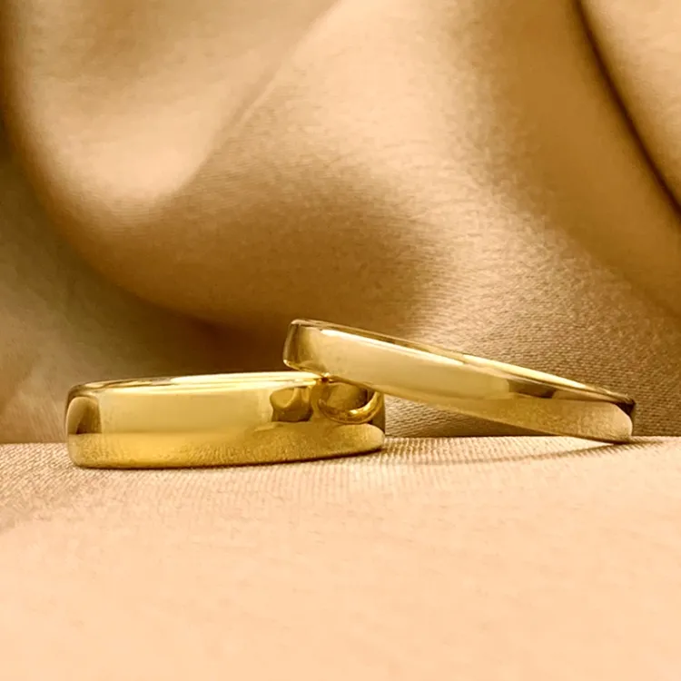 5 och 3 mm vigselsringar i 9 karat guld - set