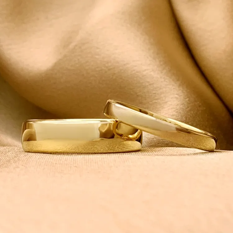 6 och 3 mm vigselsringar i 9 karat guld - set