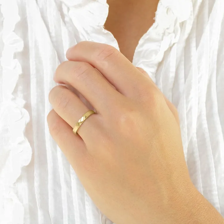 5 och 3 mm vigselsringar i 14  karat guld - set