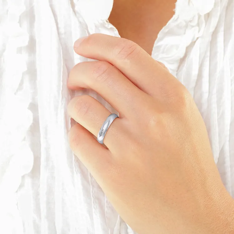 4 mm vigselsringar i 14  karat vitguld 0,03 ct - set