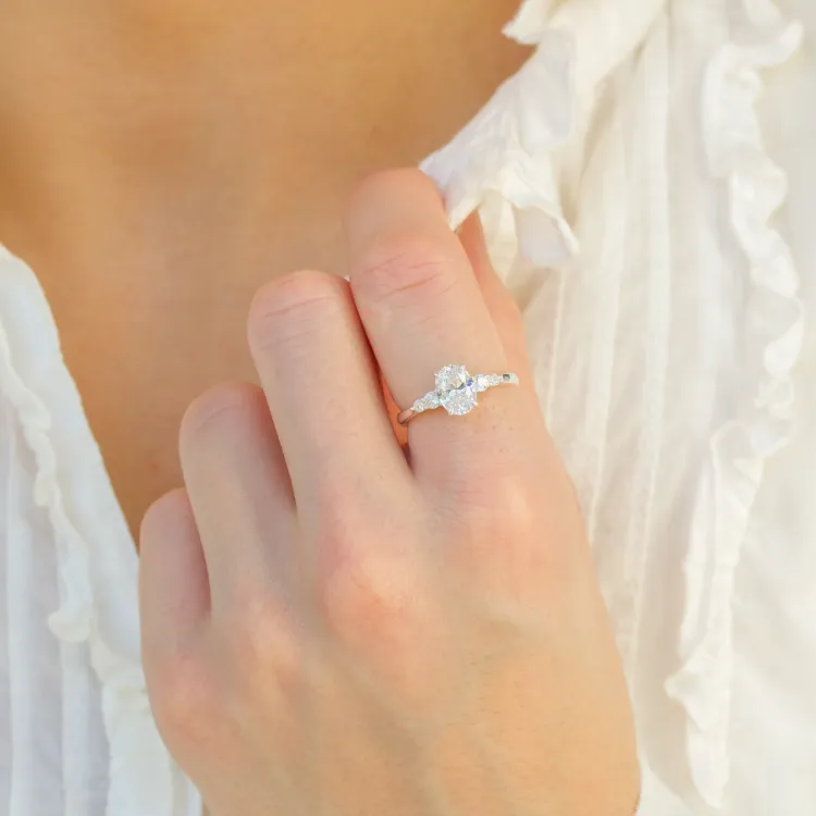 zirkon ring i silver