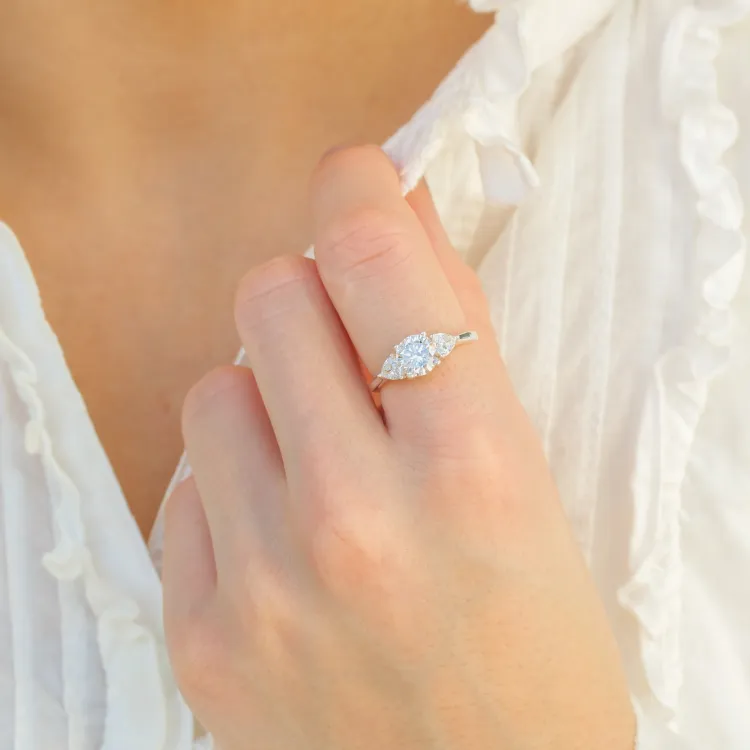 zirkon ring i silver