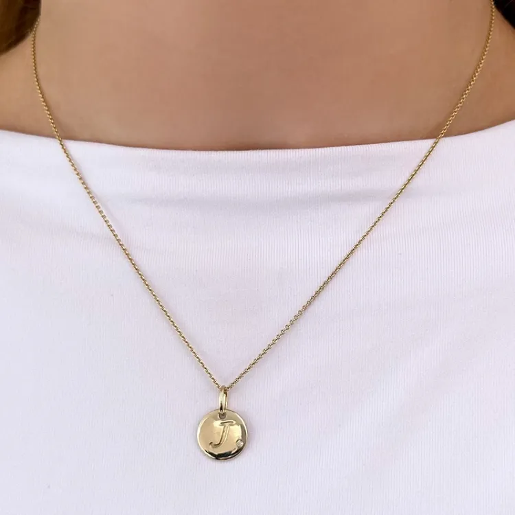 bokstav j diamant hängen i 9 carat guld 0,01 ct