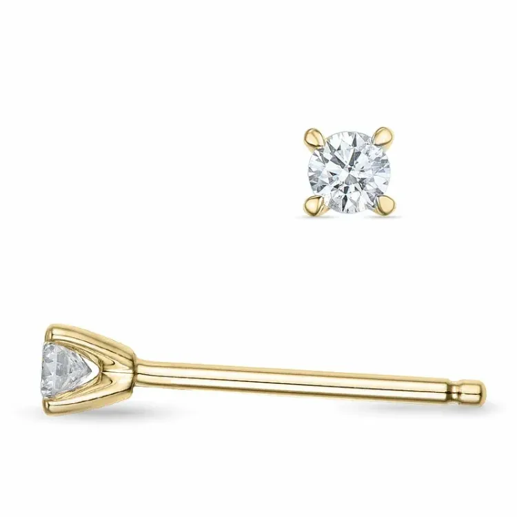 2 x 0,06 ct solitäreörhängestift i 9 karat guld med diamant 