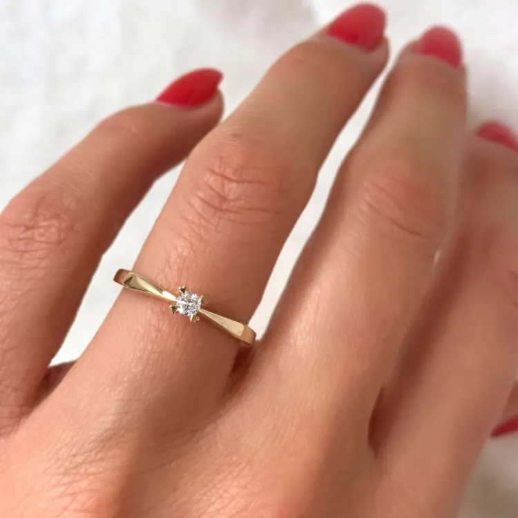 kampajn - diamant solitärring i 14 karat guld 0,08 ct