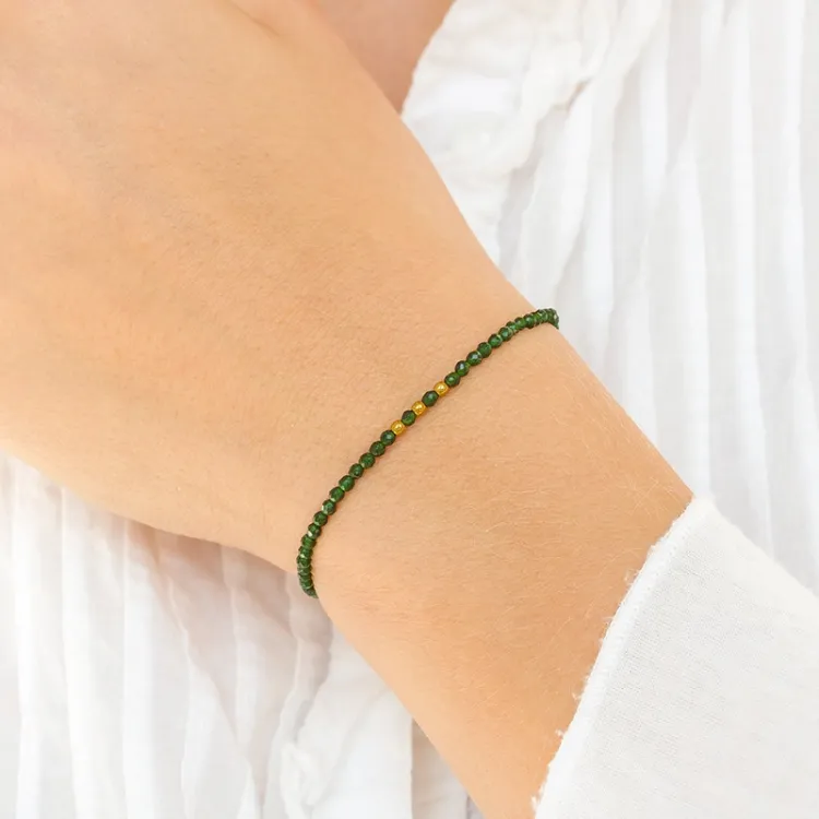 elegant armband med sten og 3 hematite - Loom Stones