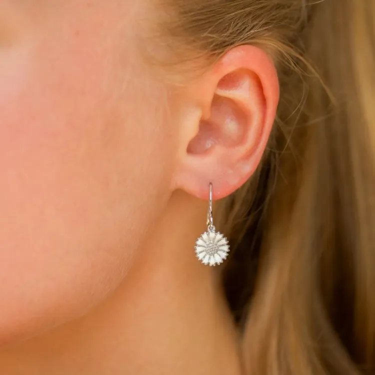 12 mm prästkrage örhängen i rhodinerat silver - Marie